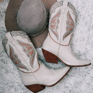 Steve Madden Angel Wing Cowgirl Boots